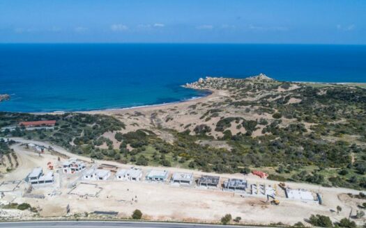 3 Bed Villas and bungalows